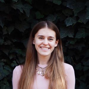 Meet your Posher, Anika